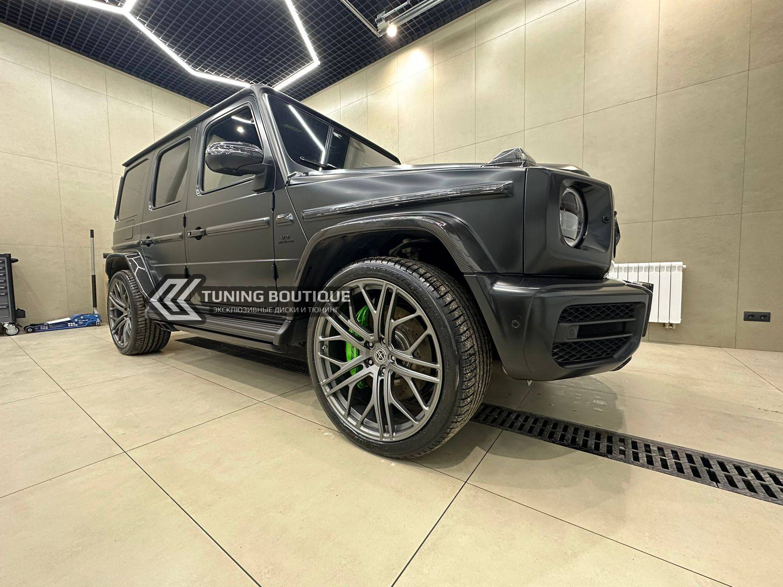 Mercedes G-Class W464 на 23" кованых дисках нашего производства фото 2